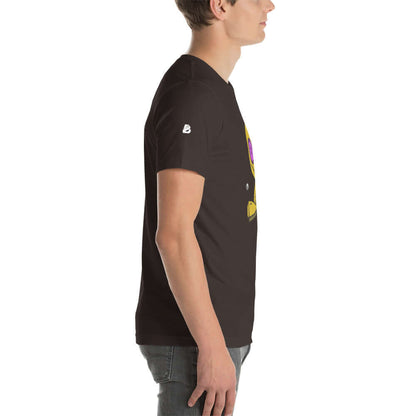 Kurzärmeliges Unisex-T-Shirt N°3 in black, side view, worn by a model, showcasing soft cotton and perfect elasticity for comfort