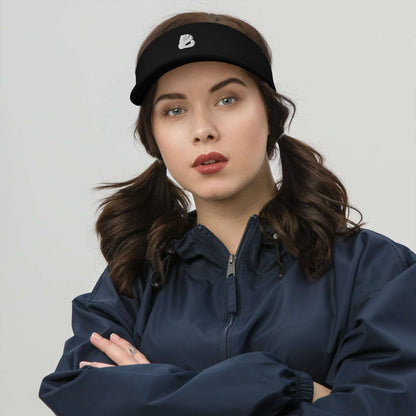 Woman wearing Visor N°0, protecting eyes from sweat and sun with stylish embroidered design in black.